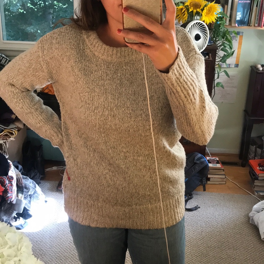 BB Dakota thick cozy sweater